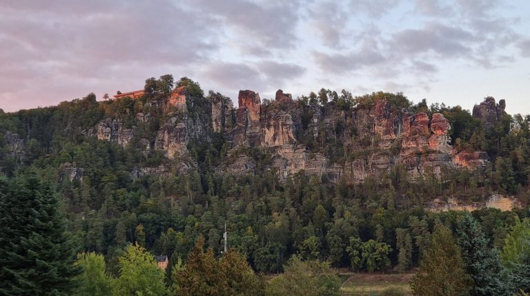 Die Bastei in der Abendsonne