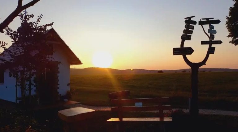 Unsere Wanderkapelle im Abendlicht