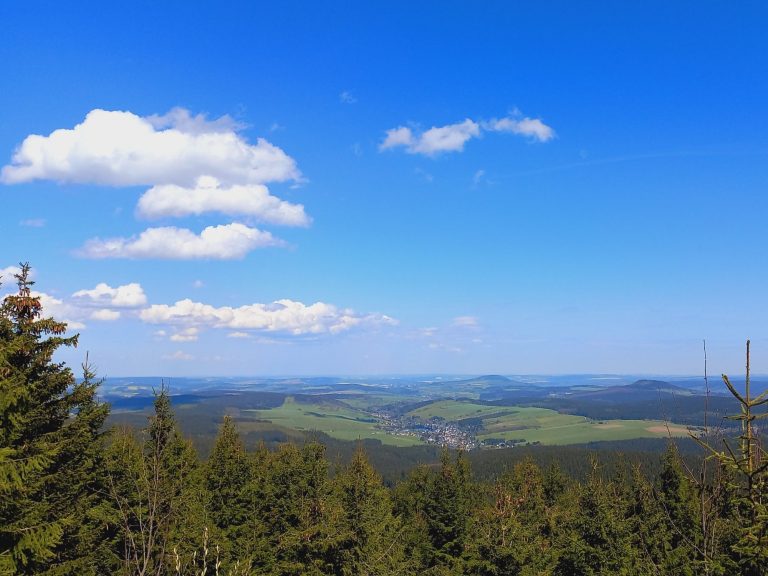 Blick ins Sehmatal - vom Fichtelberg aus